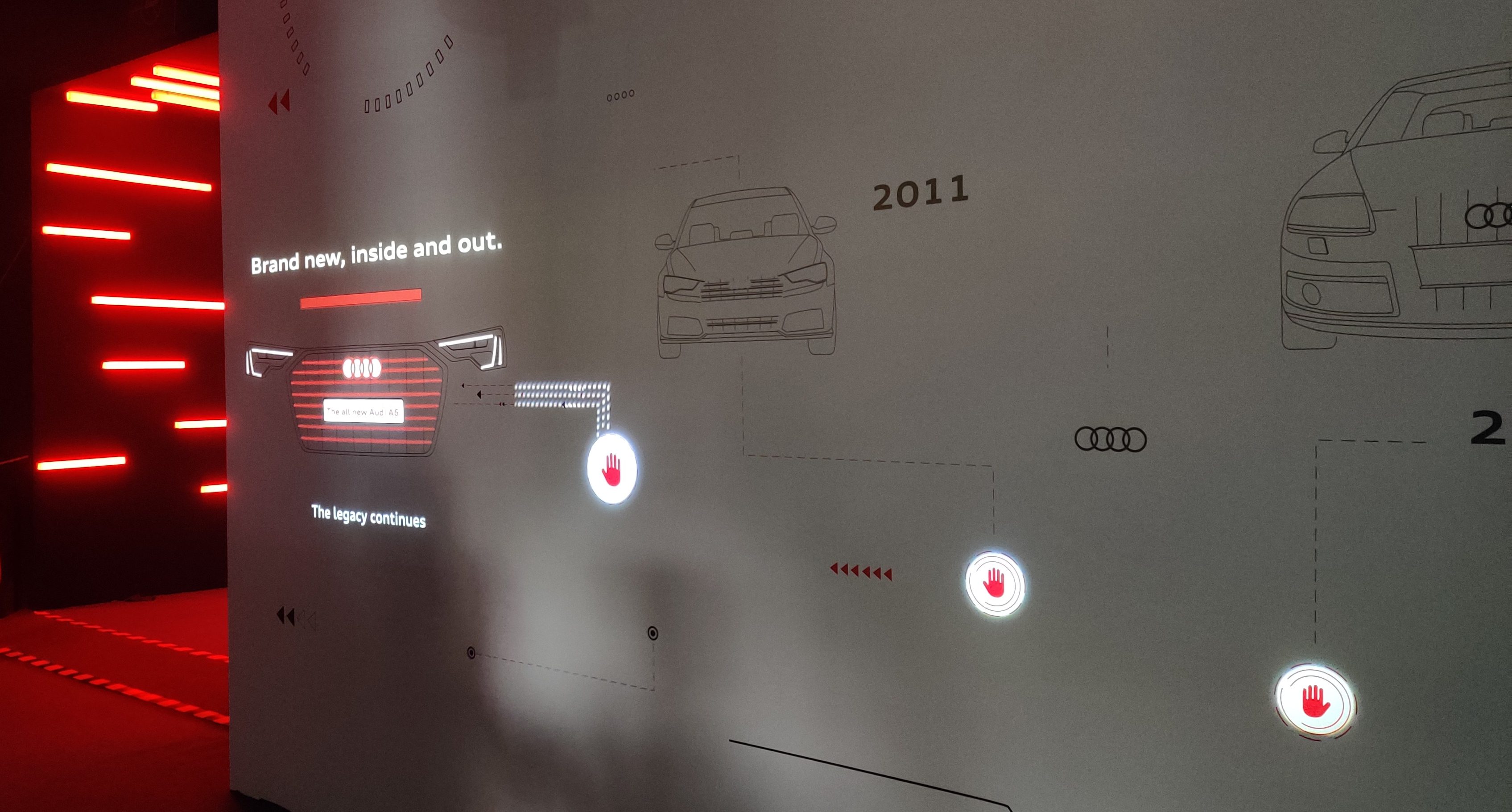 Interactive wall following the evolution of the Audi A6
